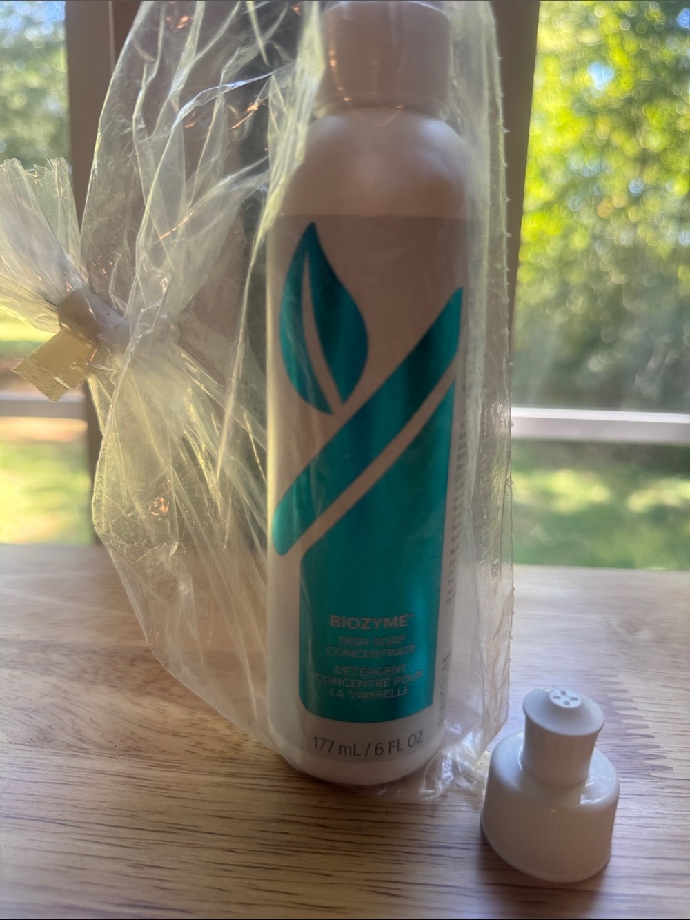 Biozyme Dish Wash Concentrate - White with Teal Accent